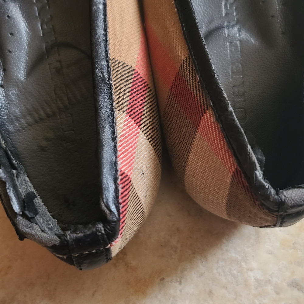 Burberry Women's Checkered Flats - Black and Tan - Picture 2 of 5
